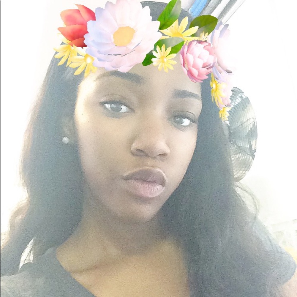 Meet your Posher, Mikeisha